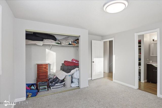 1300 E Holland Avenue, Wasilla, AK 99654