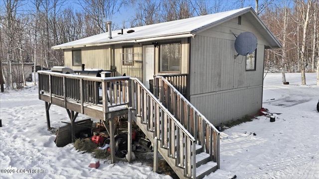 1300 E Holland Avenue, Wasilla, AK 99654