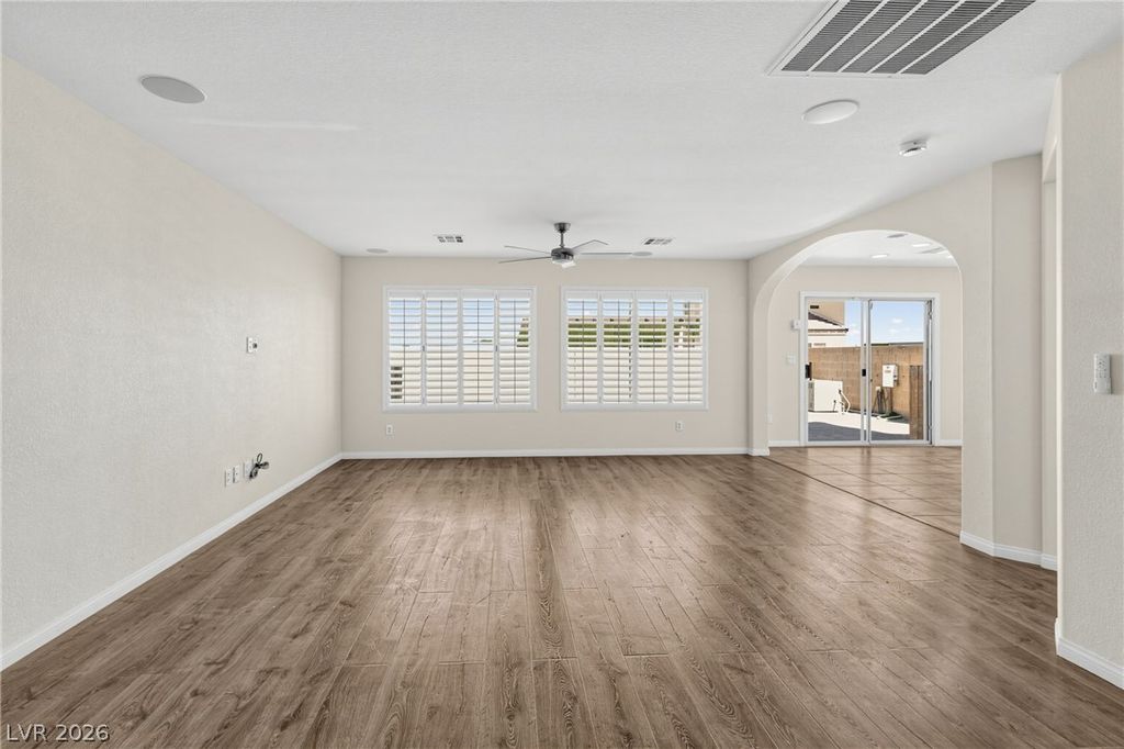 9060 Cedar Door Avenue, Las Vegas, NV 89148 — photo 5