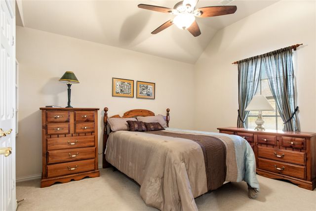 1614 Villa Court, Corinth, TX 76210