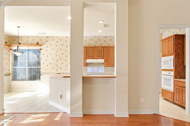 1614 Villa Court, Corinth, TX 76210