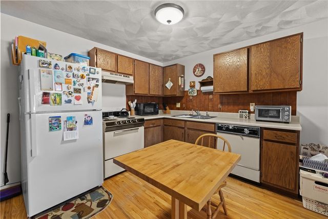569 Smithfield Road 24, North Providence, RI 02904