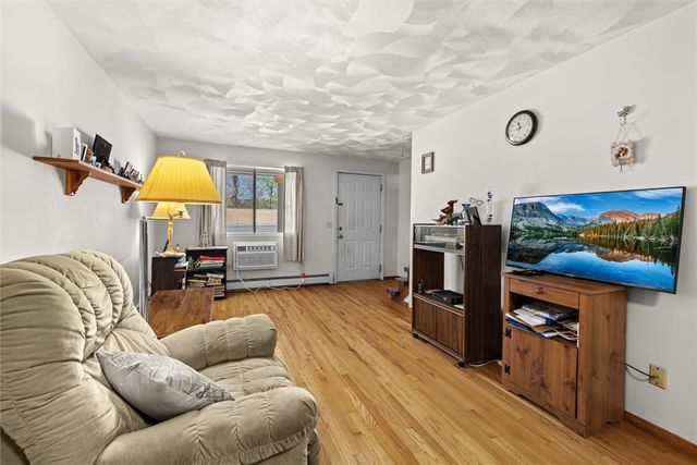 569 Smithfield Road 24, North Providence, RI 02904