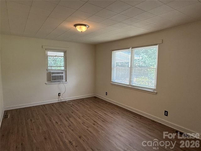 6009 Monteith Drive, Charlotte, NC 28213