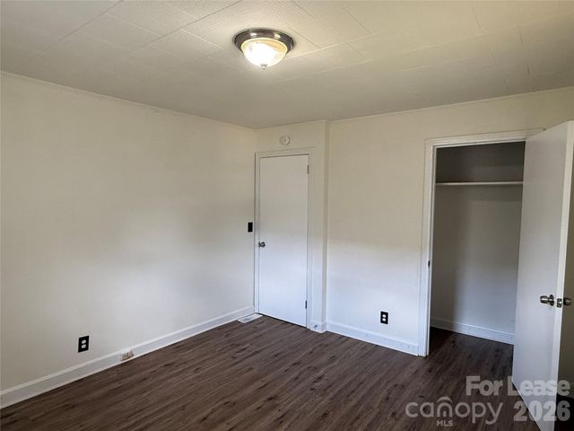 6009 Monteith Drive, Charlotte, NC 28213
