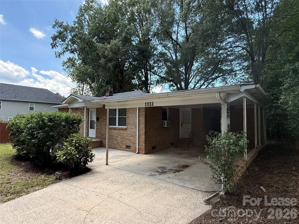 6009 Monteith Drive, Charlotte, NC 28213
