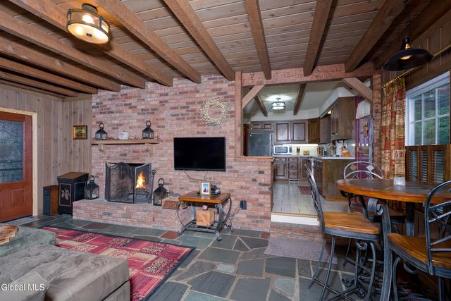 6 Glenkill Road, Brunswick, NY 12180