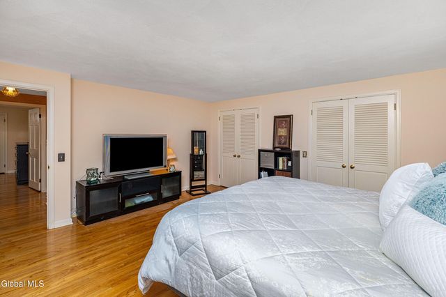 6 Glenkill Road, Brunswick, NY 12180