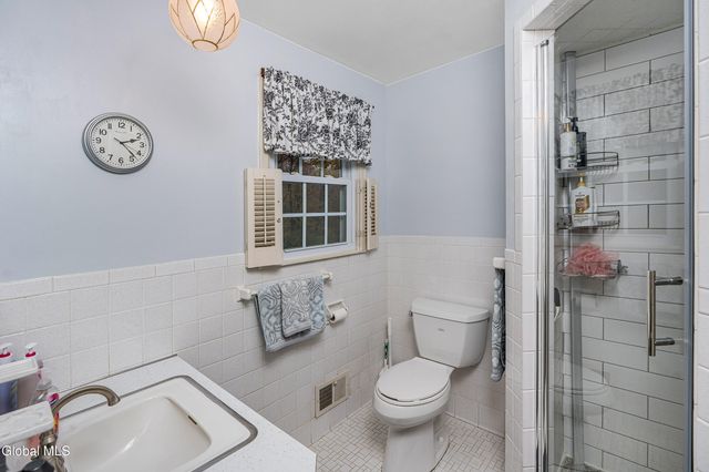 6 Glenkill Road, Brunswick, NY 12180