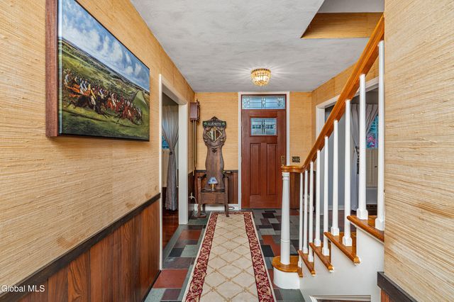 6 Glenkill Road, Brunswick, NY 12180