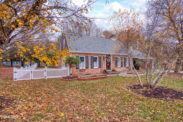 6 Glenkill Road, Brunswick, NY 12180