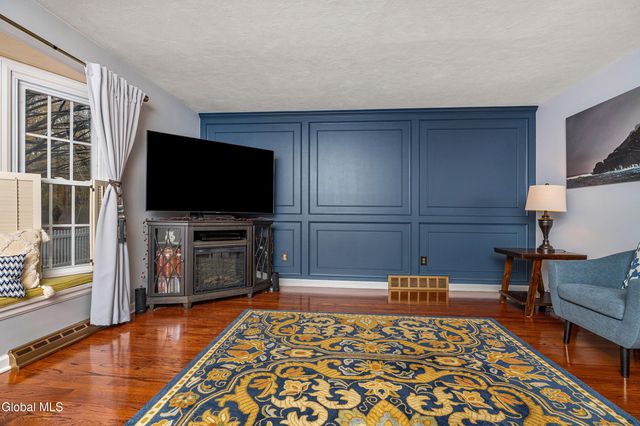 6 Glenkill Road, Brunswick, NY 12180