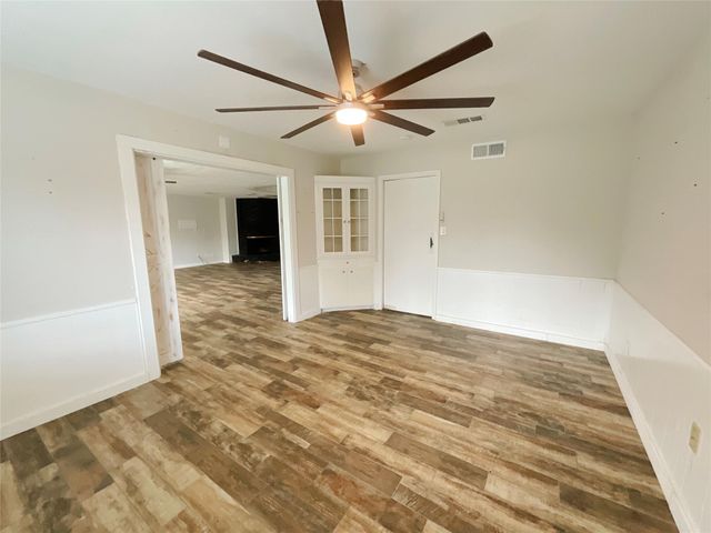 443 Bayou View Drive, El Lago, TX 77586