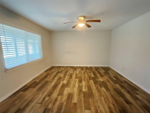 443 Bayou View Drive, El Lago, TX 77586