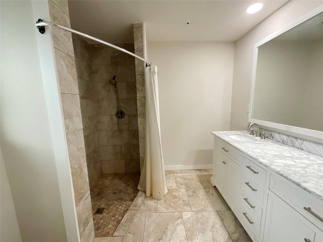 443 Bayou View Drive, El Lago, TX 77586