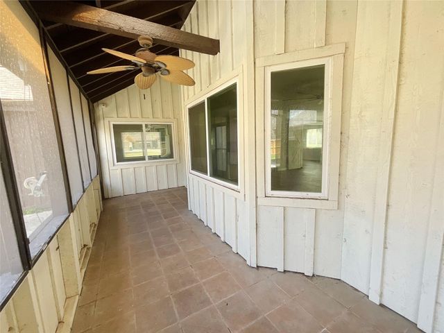 443 Bayou View Drive, El Lago, TX 77586