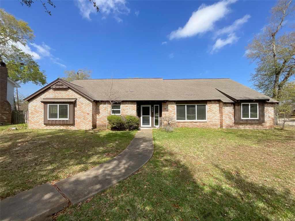 443 Bayou View Drive, El Lago, TX 77586