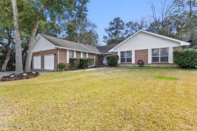 8820 Kailua Place, Diamondhead, MS 39525