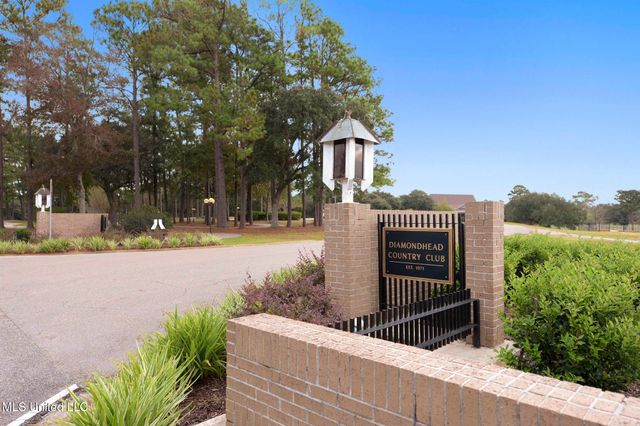 8820 Kailua Place, Diamondhead, MS 39525