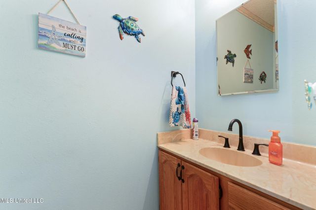 8820 Kailua Place, Diamondhead, MS 39525