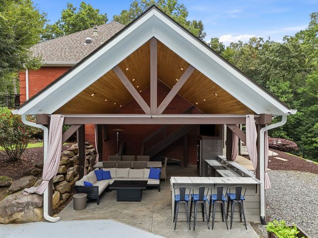 408 Sumner Lane, Ellijay, GA 30540