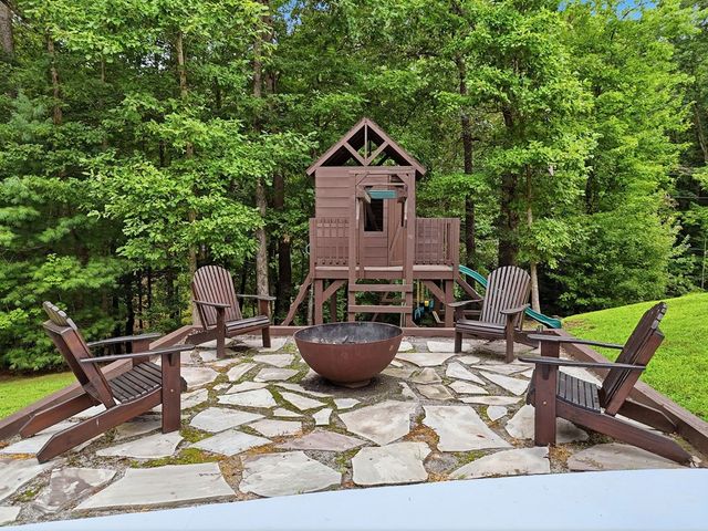 408 Sumner Lane, Ellijay, GA 30540