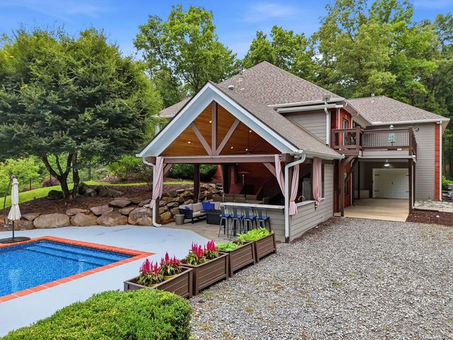 408 Sumner Lane, Ellijay, GA 30540