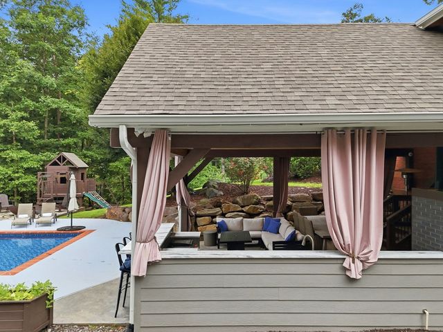 408 Sumner Lane, Ellijay, GA 30540
