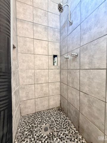 4205 Lantados Street, Bakersfield, CA 93307