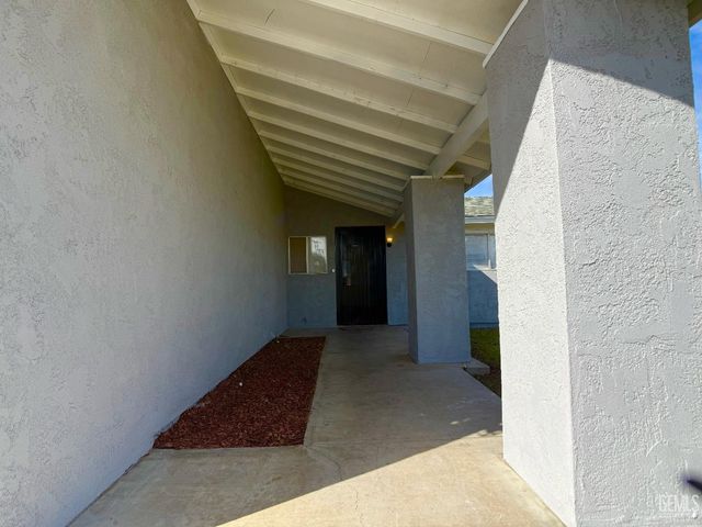 4205 Lantados Street, Bakersfield, CA 93307