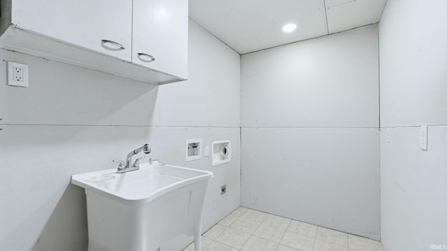 29 E Sunnydale Drive, Huntington, IN 46750