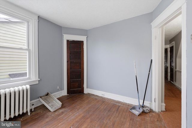 136 E PROVIDENCE RD, Yeadon, PA 19050