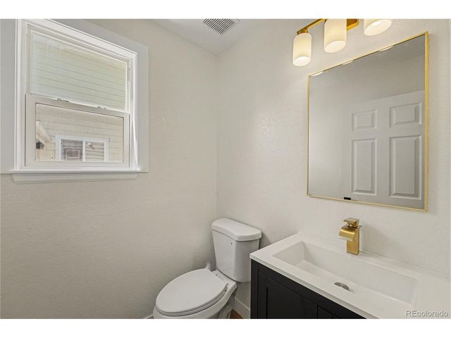 13674 Plaster Cir, Broomfield, CO 80023