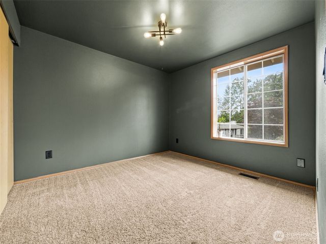 8816 188th Avenue E, Bonney Lake, WA 98391