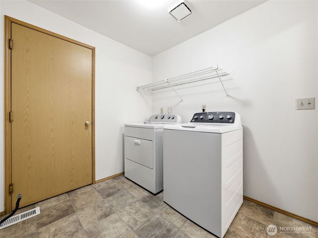 8816 188th Avenue E, Bonney Lake, WA 98391