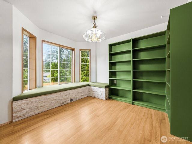 8816 188th Avenue E, Bonney Lake, WA 98391
