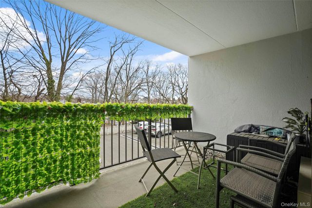 500 High Point Drive 211, Hartsdale, NY 10530