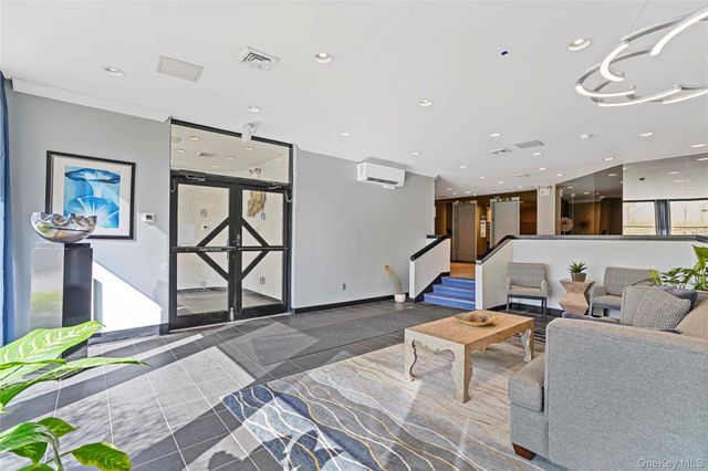 500 High Point Drive 211, Hartsdale, NY 10530