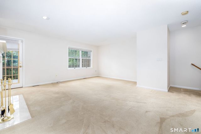 803 Holly Hill Drive 803, Rocky Hill, CT 06067