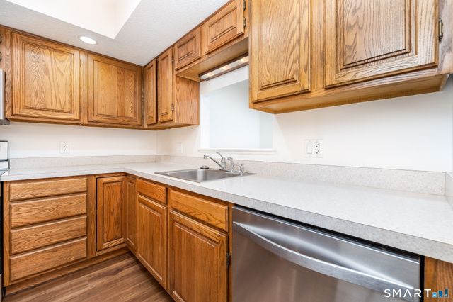 803 Holly Hill Drive 803, Rocky Hill, CT 06067