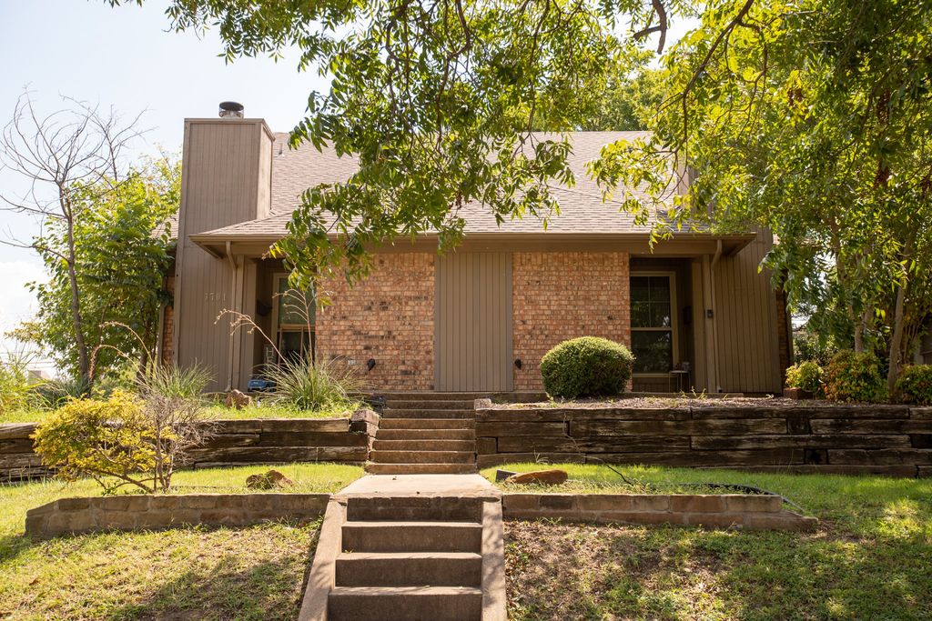 3703 W 6th Street 2, Fort Worth, TX 76107