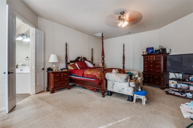 626 Saddlebrook, Desoto, TX 75115