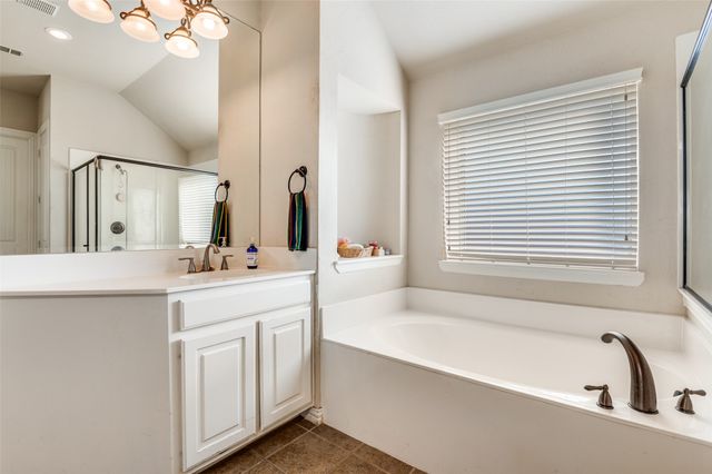 626 Saddlebrook, Desoto, TX 75115