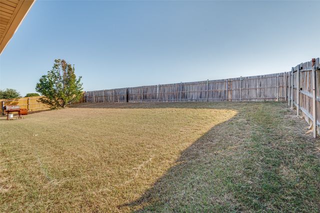 626 Saddlebrook, Desoto, TX 75115