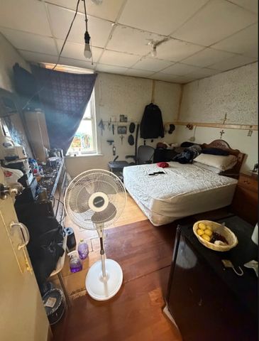 3935 S Kedzie Avenue, Chicago, IL 60632