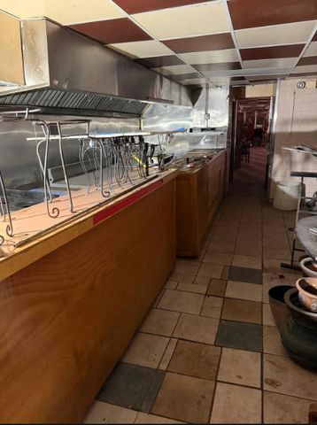 3935 S Kedzie Avenue, Chicago, IL 60632