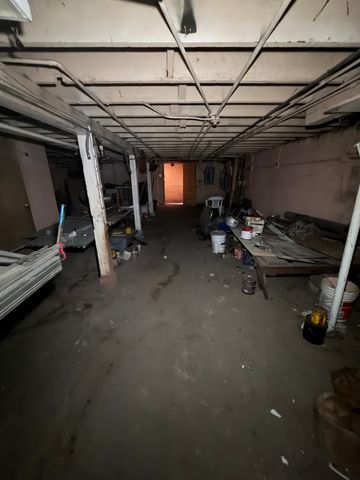 3935 S Kedzie Avenue, Chicago, IL 60632