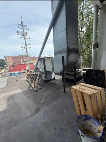 3935 S Kedzie Avenue, Chicago, IL 60632