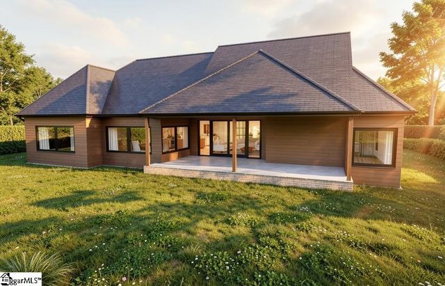 97 The Cliffs Parkway, Landrum, SC 29356