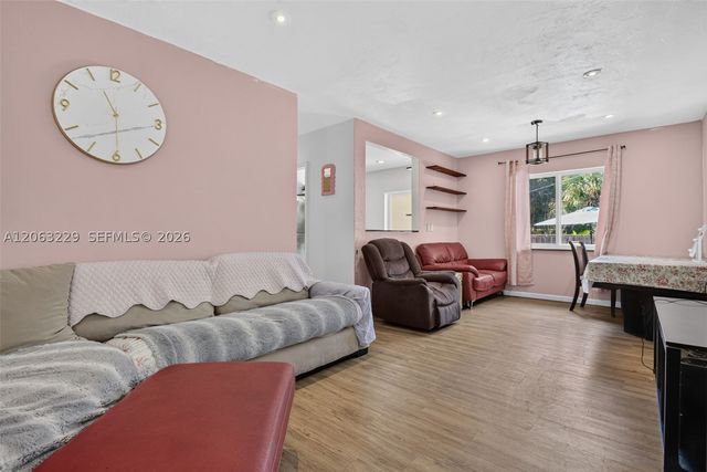 732 NW 18th St, Fort Lauderdale, FL 33311